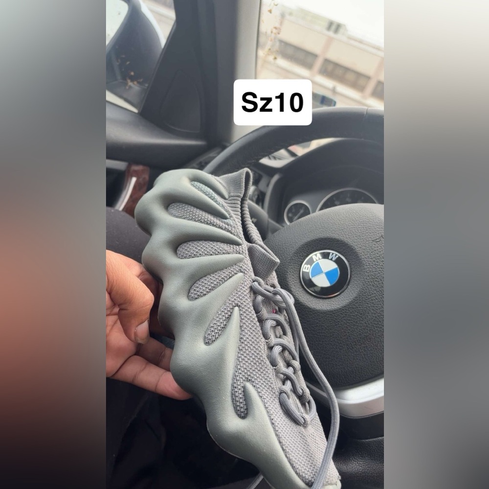 Yeezy Gray Athletic Shoes